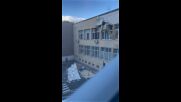 Щети по училище в София заради силния вятър