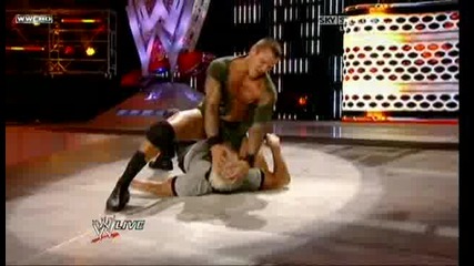 Raw 06/01/09 Randy Orton vs Ric Flair [ Fight to the Finish ]