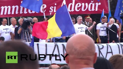 Moldova: Thousands in Chisinau denounce government