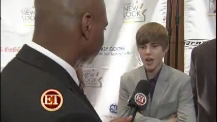 Justin Bieber Catches Philanthropy Fever from Mentor Usher 