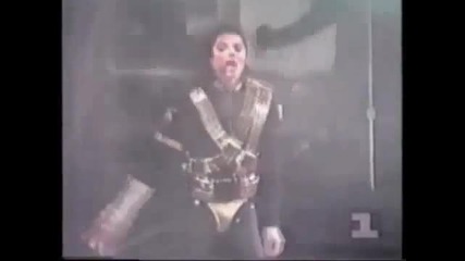 Michael Jackson Has A Problem On Stage Jam In Moscow 