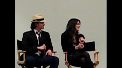 Jackson and Ashley at Twi-tour 09