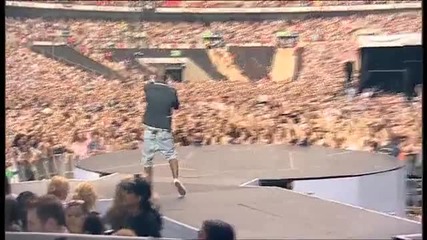 Tinie Tempah - Pass Out ( Summertime Ball 2010 Live )