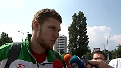 Националите се завърнаха от Киев, вече мислят за Словения