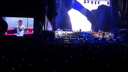 Eminem- No Love, So Bad {live Montreal Live 2011 July 29]
