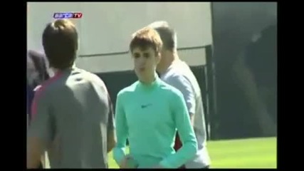 Justin Bieber Playing Football with Fc Barcelona in trainig 2011