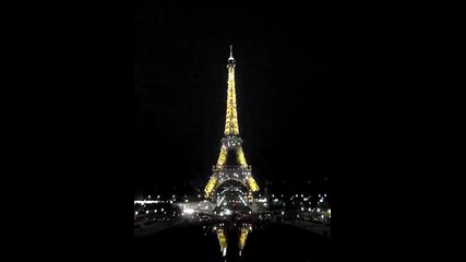 Paris Eiffel Tower Light Show