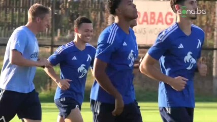 Левски тренира преди мача с Локо Сф