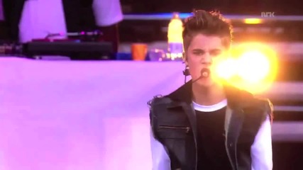 03. Превод!!! Justin Bieber - As Long As You Love Me live