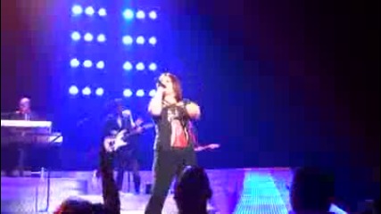 Kelly Clarkson I Do Not Hook Up Live Cedar Park, Austin, Texas November 2, 2009 