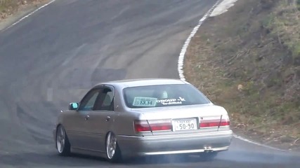 Drift - Toyota Crown and Toyota Progress