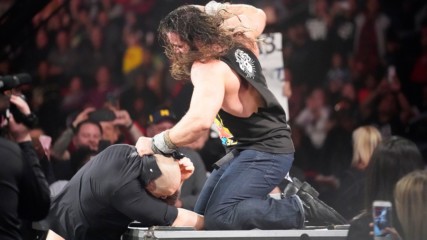 Elias tells Baron Corbin his time is up: Raw, Dec. 31, 2018