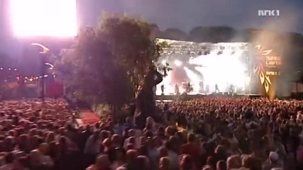 Satyricon - K.i.n.g. (live Raadhusplassen 2006) 