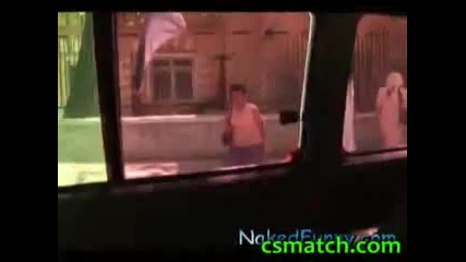 Голи и смешни - Секс микробус, много смях!