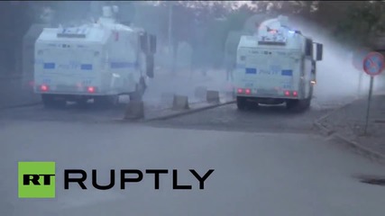 Turkey: Police unleash water cannon on protesters in Ankara