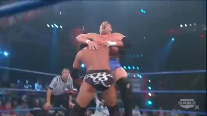 Bobby Roode - Double R Spinebuster