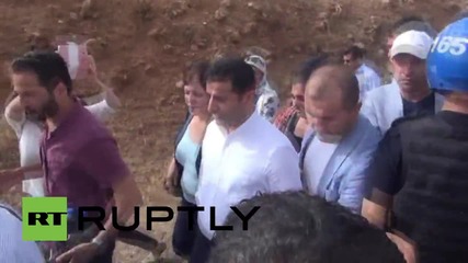 Turkey: Kurdish politicians blocked by Turkish soldiers on road to Cizre
