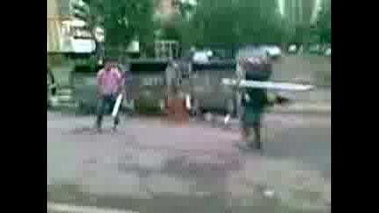 Idioti Se Biat 2 4ast