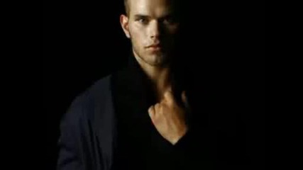 Kellan Lutz As Emmett Cullen