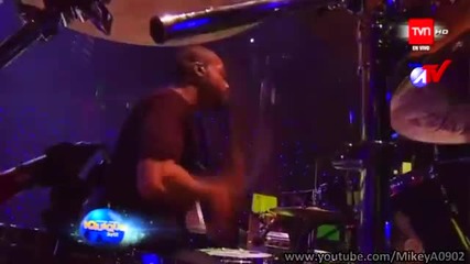 Demi Lovato - Moves Like Jagger Live