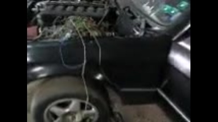 My e30 M50 Saund green garage