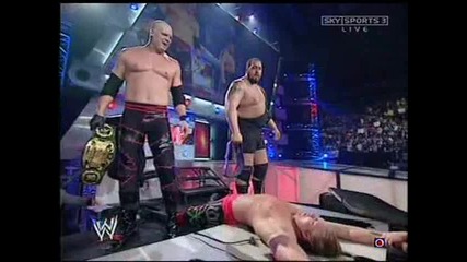 Wwe - Кейн и Грамадата срещу Ланс Кейд и Тревор Мърдок - Хардкор Мач(2005)