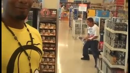 На тази майка не и е лесно, най-големия фен на Pokemon !