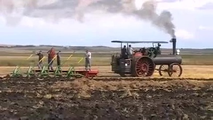 оран със парен трактор