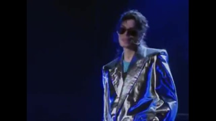 Michael jackson Beatboxing and Singing Speechless This is It