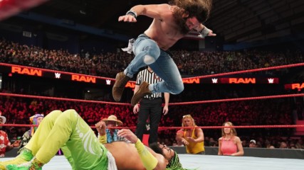 No Way Jose vs. Elias: Raw, March 18, 2019