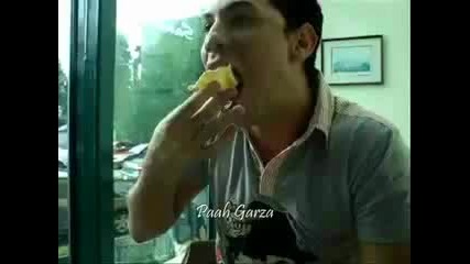 Christian Chavez za roberta diego 