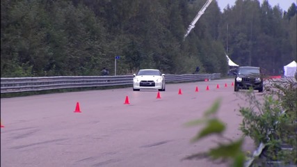 Nissan Gt-r Stage 2 vs Jeep Grand Cherokee Srt-8 Supercharged