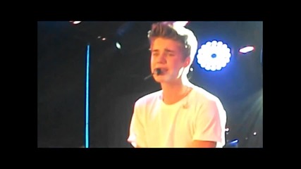 Justin Bieber - 'one less lonely girl'