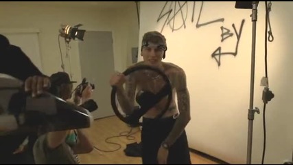 Machine Gun Kelly - Sail