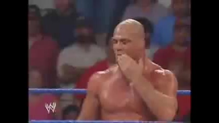 Brock Lesner целува Kurt Angle