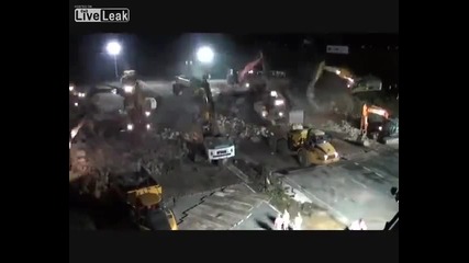 Разрушаване на 1000 тонен мост над автомагистрала за една нощ