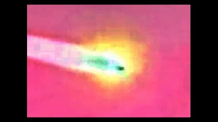 Метеорит или Извънземен кораб се взривява