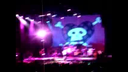 Avril Lavigne - Im with you Live