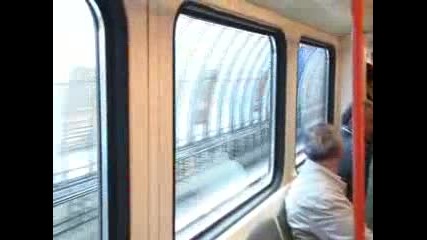Пътуваме с метро в София от Младост до стадион Васил Левски