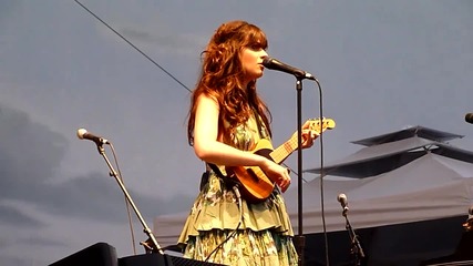 She & Him - Wouldn't It Be Nice Live Hd (2010) La Times Food & Wine Festival