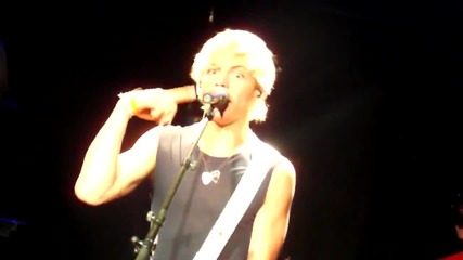 R5 - Falling For You (live In London Uk)