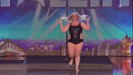 Не традиционна стийптизьорка във Великобритания търси тлант ( Britain's Got Talent ) 2014