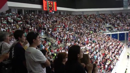 Феновете на двубоя България - Франция