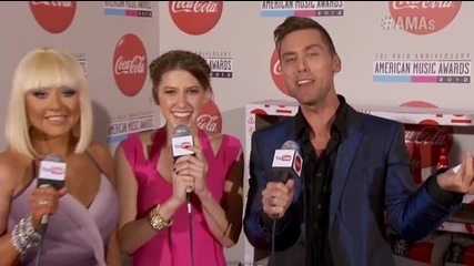 Christina Aguilera - Red Carpet Interview American Music Awards 2012