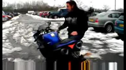 2009 Yamaha Yzf R1 teaser