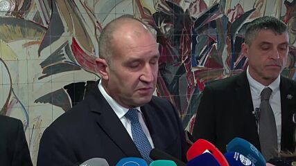 Радев: Като върховен главнокомандващ съм абсолютно против изпращането на военни в Украйна