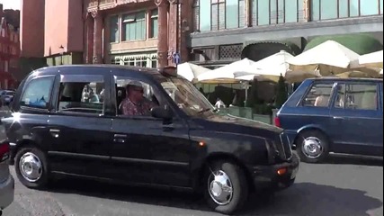 звук от няколко автомобила Maserati :)