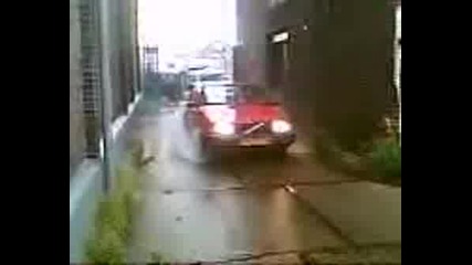 Volvo 440 Burnout