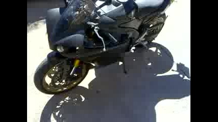 2009 Yamaha R1 akrapovic 