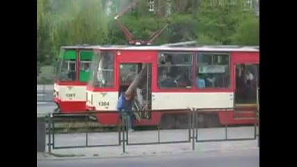 фкарване на диван в афтобус 